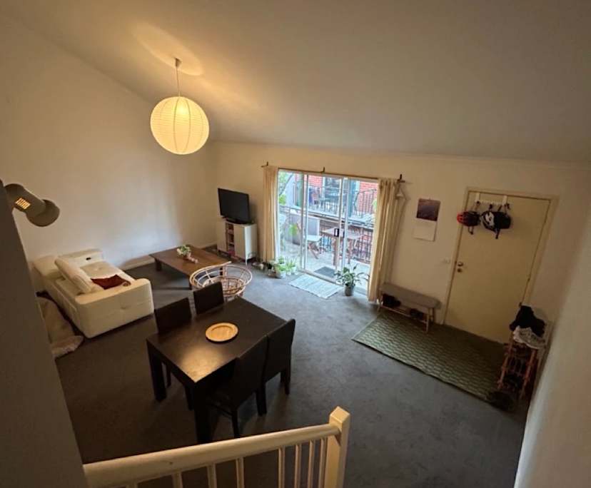 Room in a share house