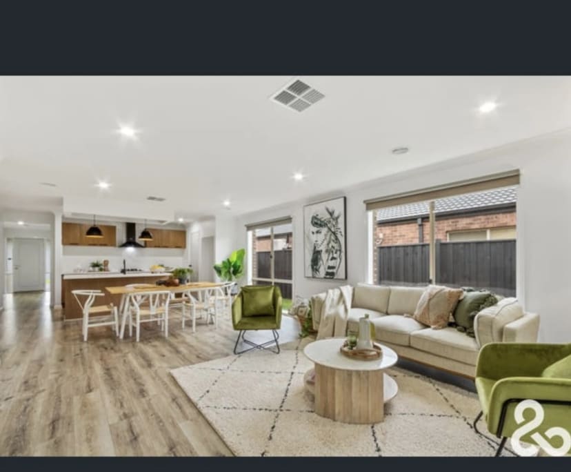 Furnished room in a share house