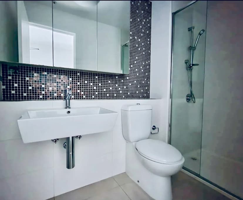 $250, Flatshare, 2 bathrooms, Melbourne VIC 3000