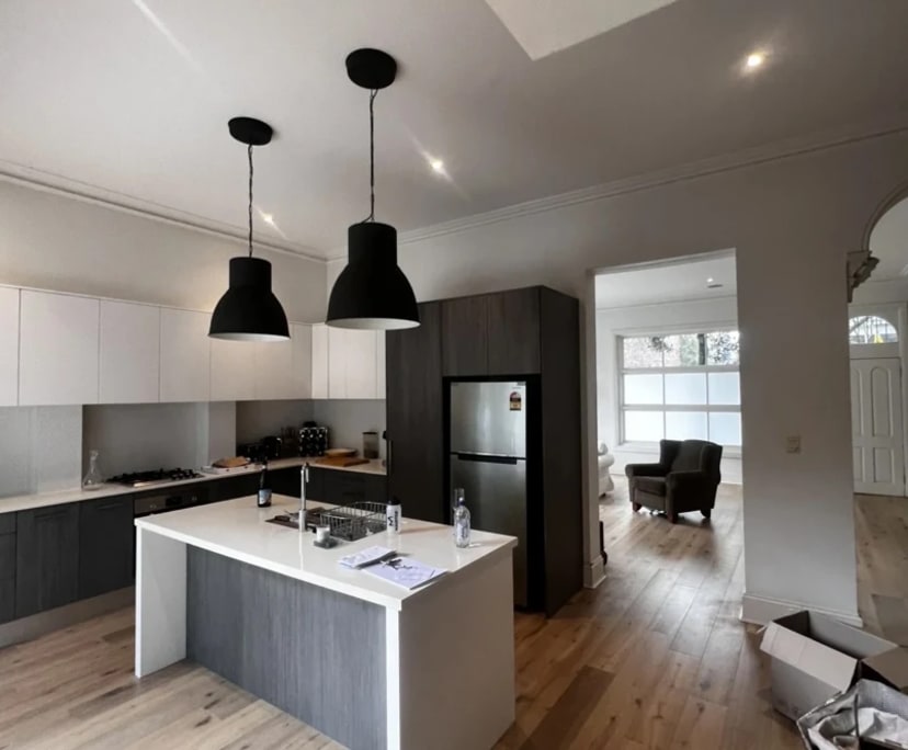 Room in a share house