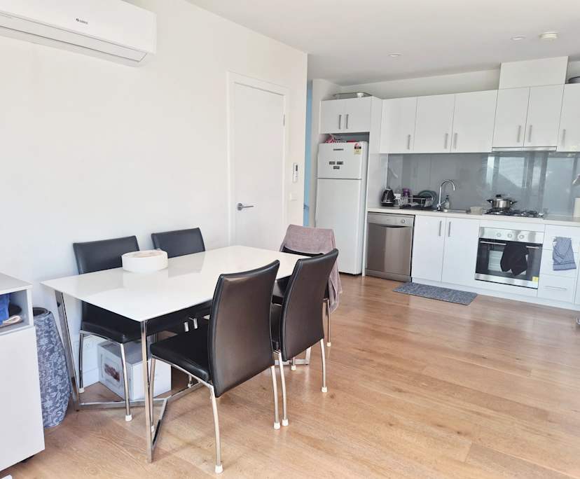 Furnished room in a share house