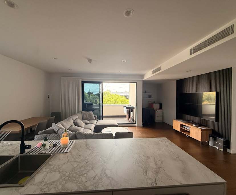 Furnished room with own bathroom
