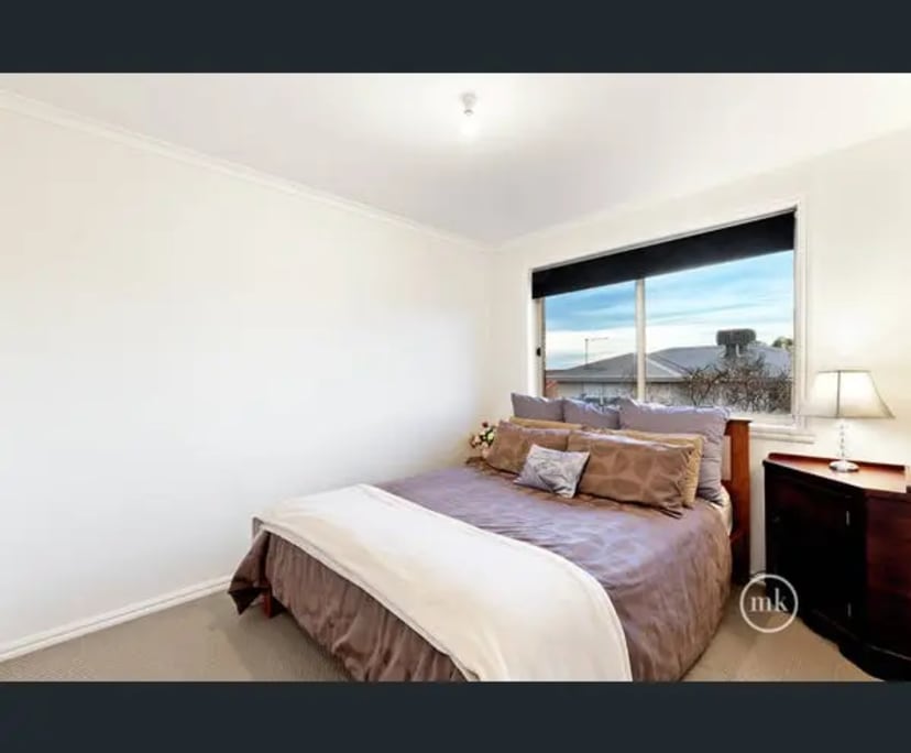 Room in a share house