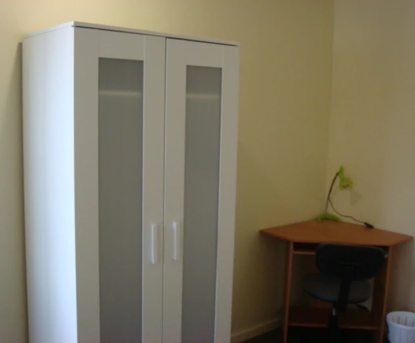 Furnished room in a share house