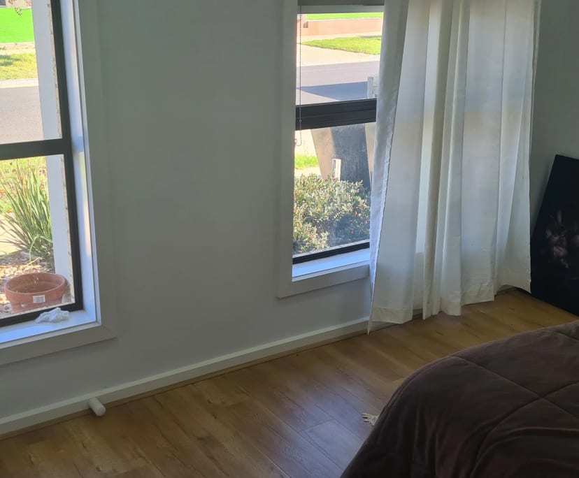 $250, Share-house, 3 bathrooms, Rockbank VIC 3335