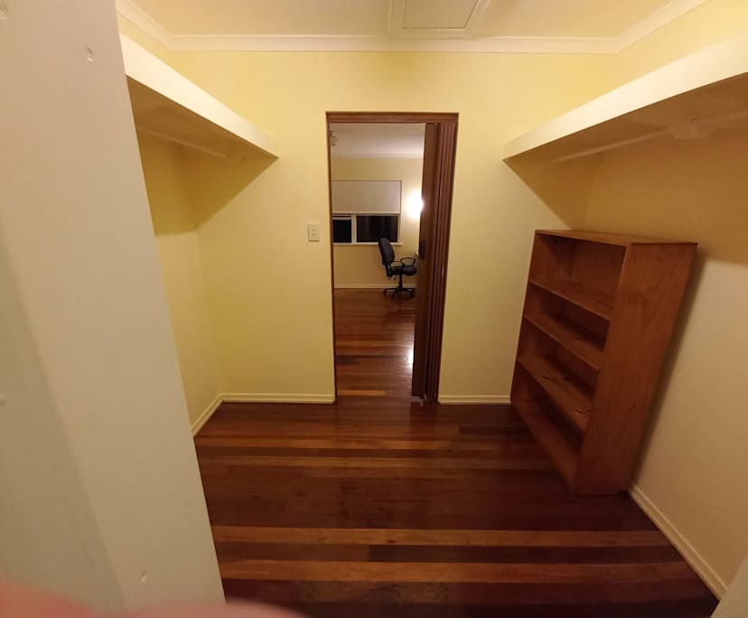 $250, Share-house, 4 bathrooms, Lota QLD 4179