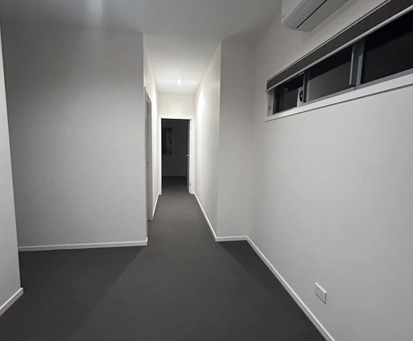 $350, Share-house, 3 bathrooms, Mountain Creek QLD 4557