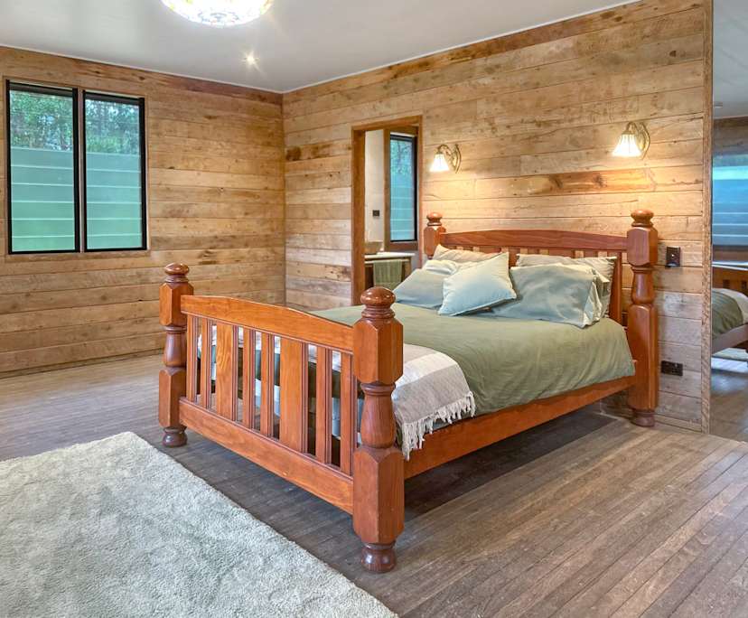 Furnished room with ensuite in a share house