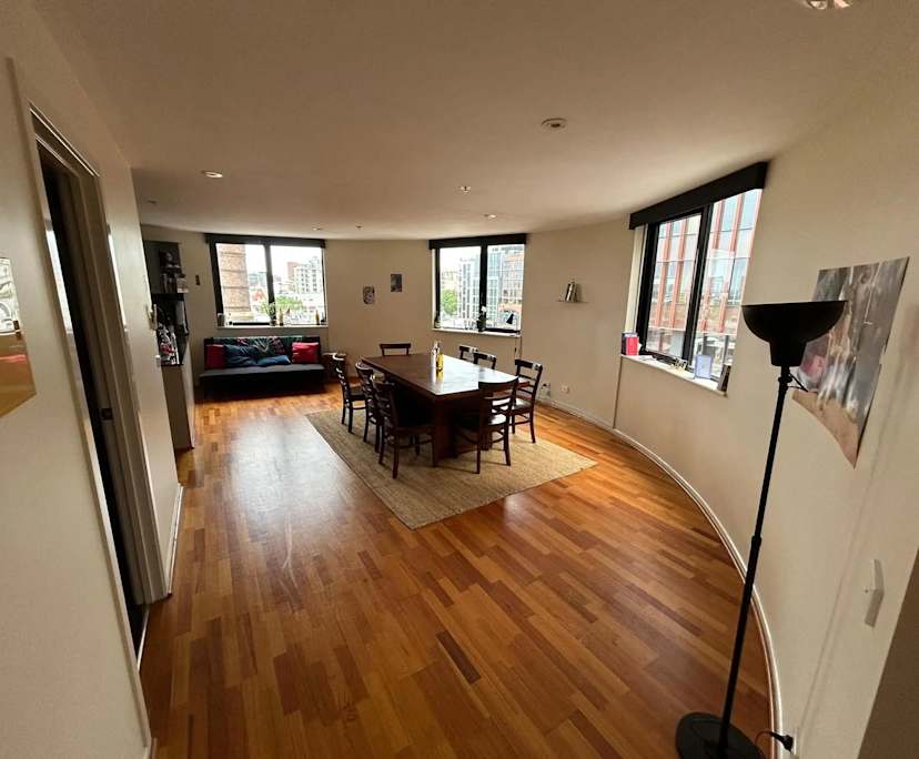 Furnished room in a share house