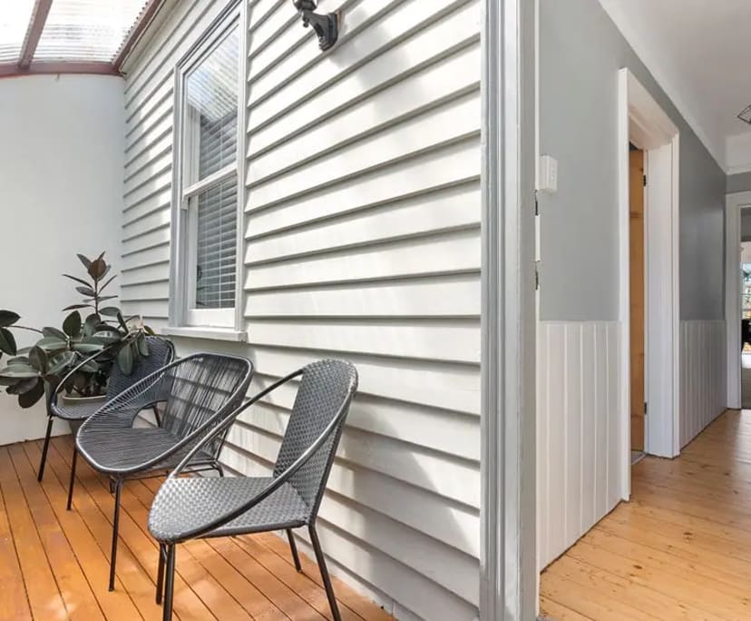 Furnished room in a share house