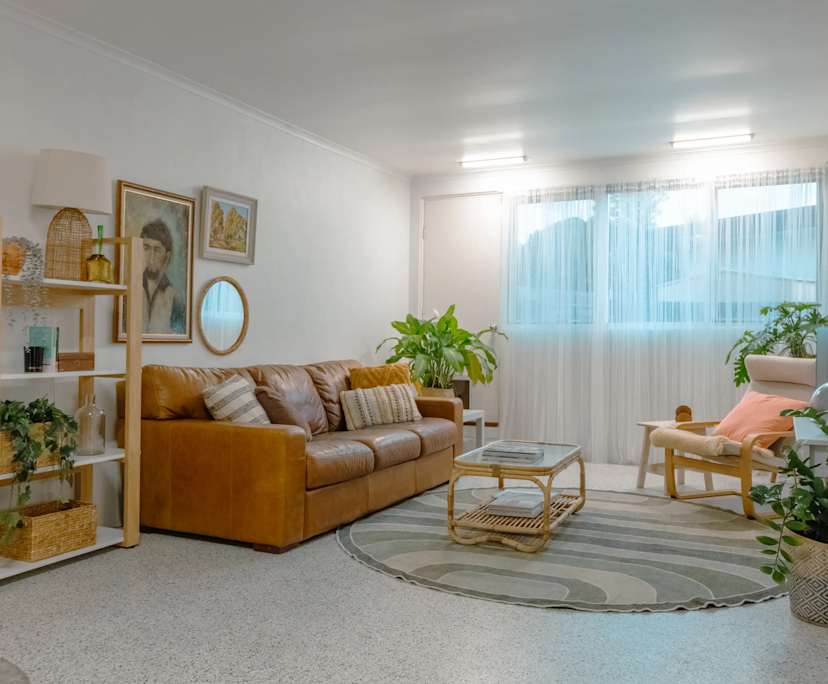 Whole property with 2 rooms for rent