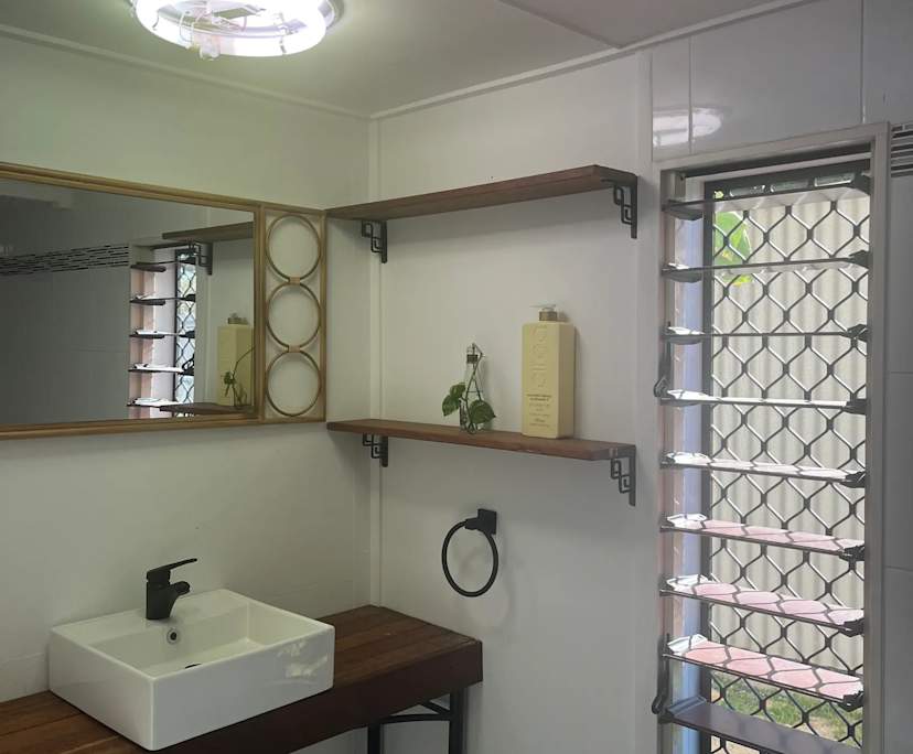 $350, Studio, 1 bathroom, South Townsville QLD 4810