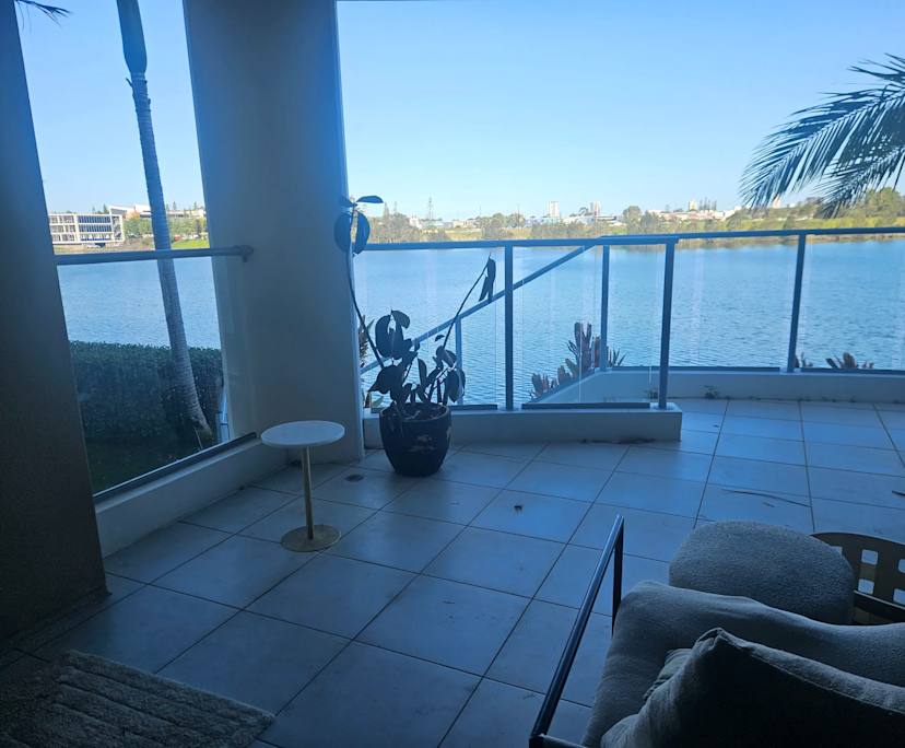 Unfurnished room with own bathroom