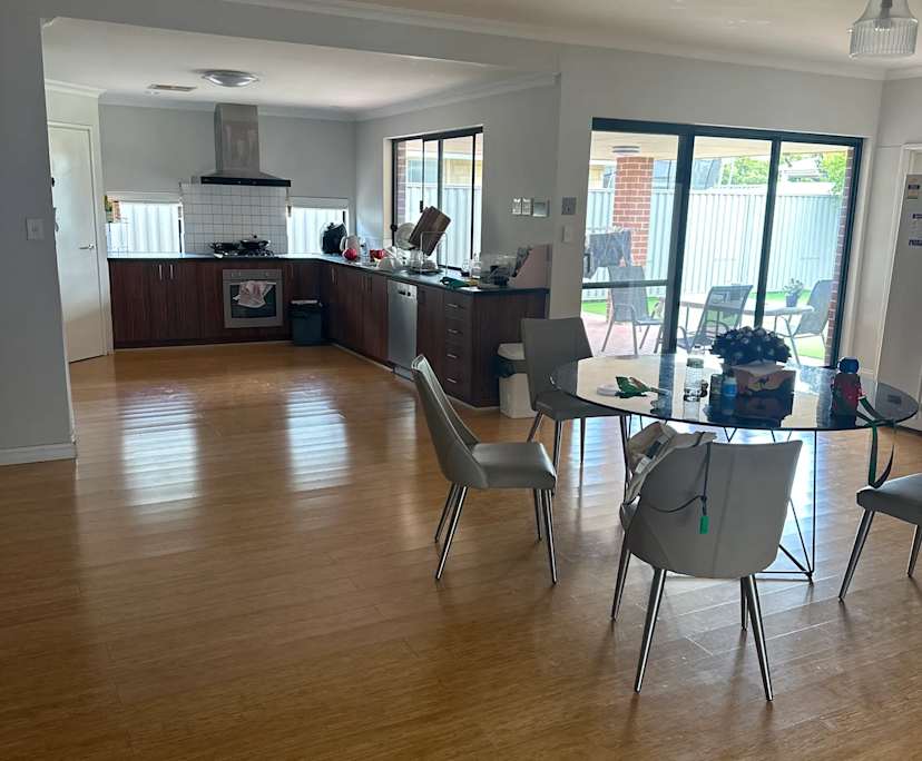 Unfurnished room in a share house