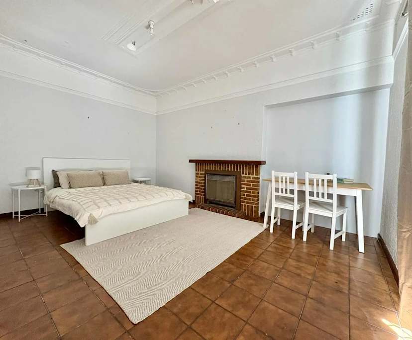 Furnished room in a share house