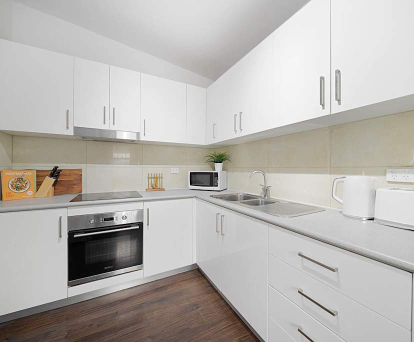 $1,200, Whole-property, 4 bathrooms, Saint Peters NSW 2044