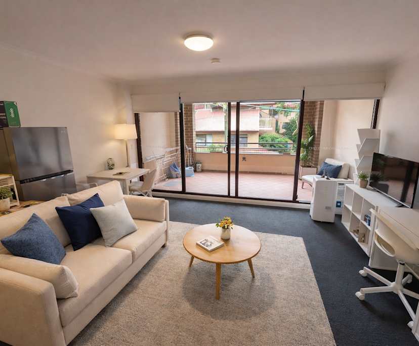 Furnished room studio flat for rent