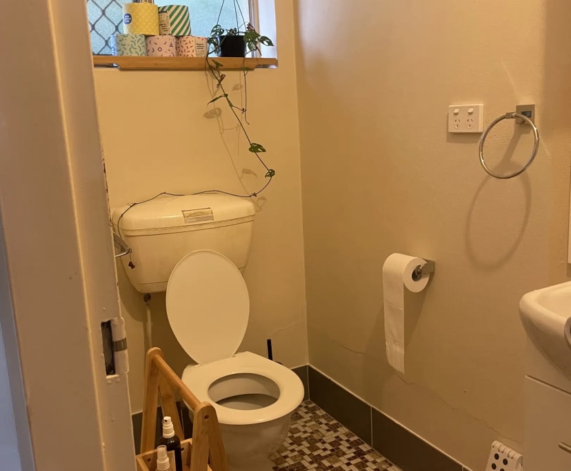 $445, Whole-property, 1 bathroom, Bulimba QLD 4171