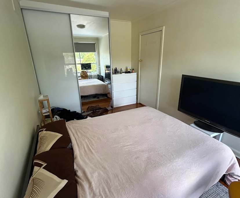 Unfurnished room in a share house