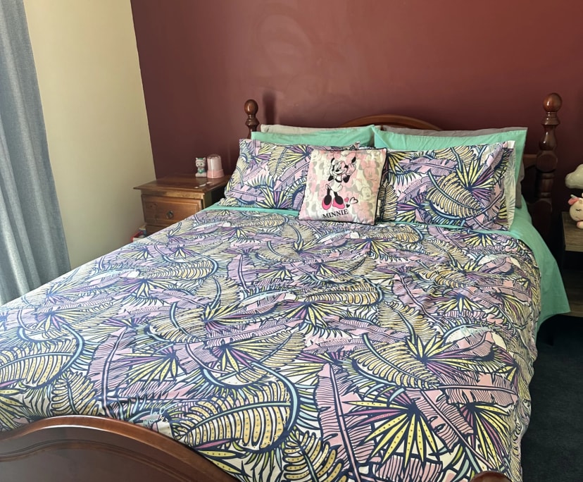 Room in a share house