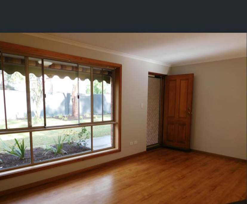 $350, Student-accommodation, 3 bathrooms, Coromandel Valley SA 5051