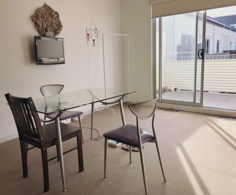 Furnished room in a flatshare