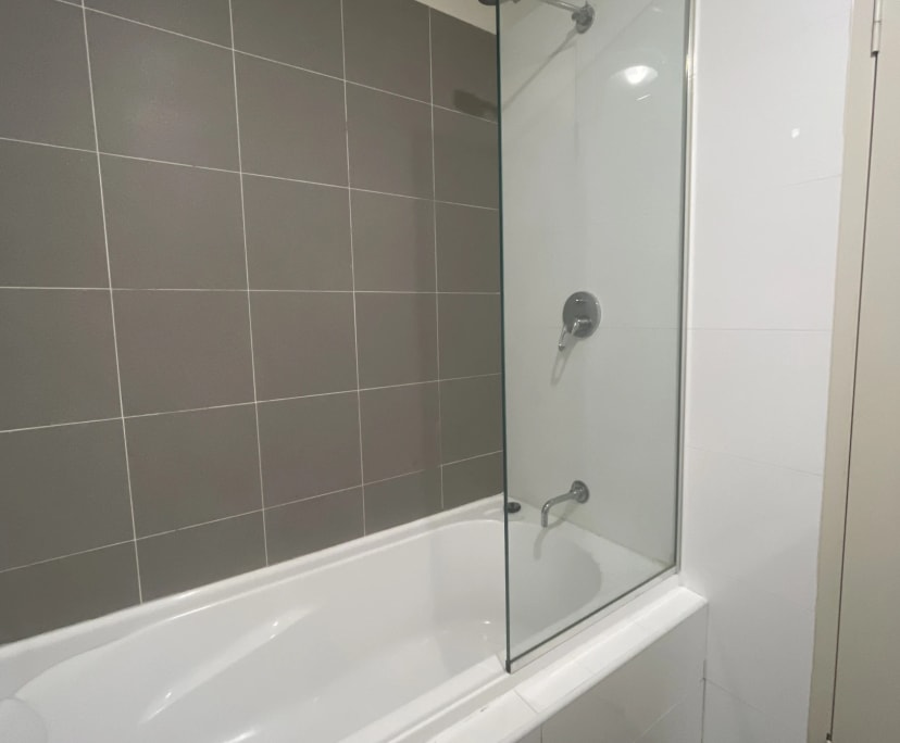Unfurnished room with own bathroom