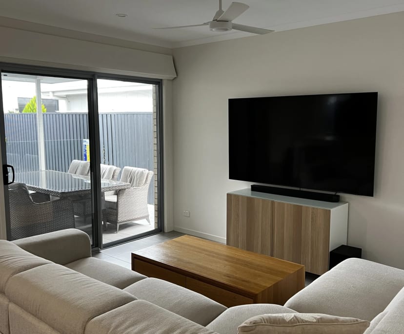 Whole property with 4 rooms for rent