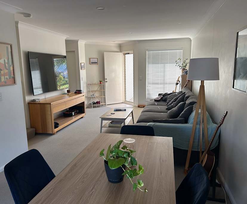 Whole property with 3 rooms for rent