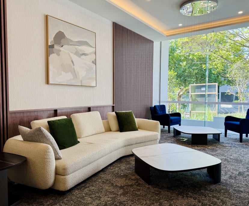 Furnished room with own bathroom
