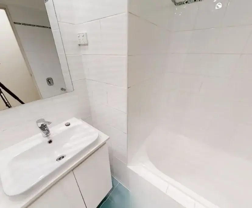 $285, Flatshare, 3 bathrooms, Chippendale NSW 2008