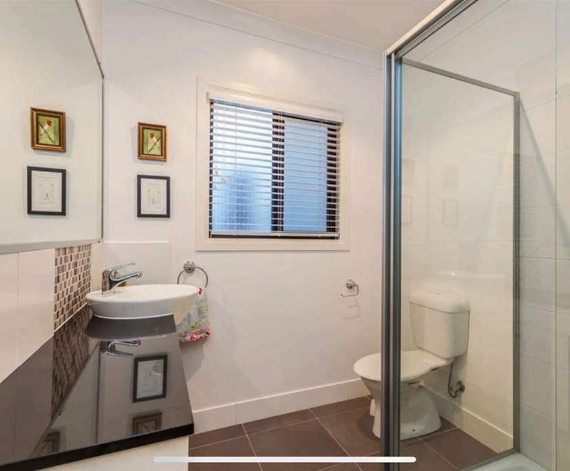 $260, Share-house, 5 bathrooms, Paddington QLD 4064