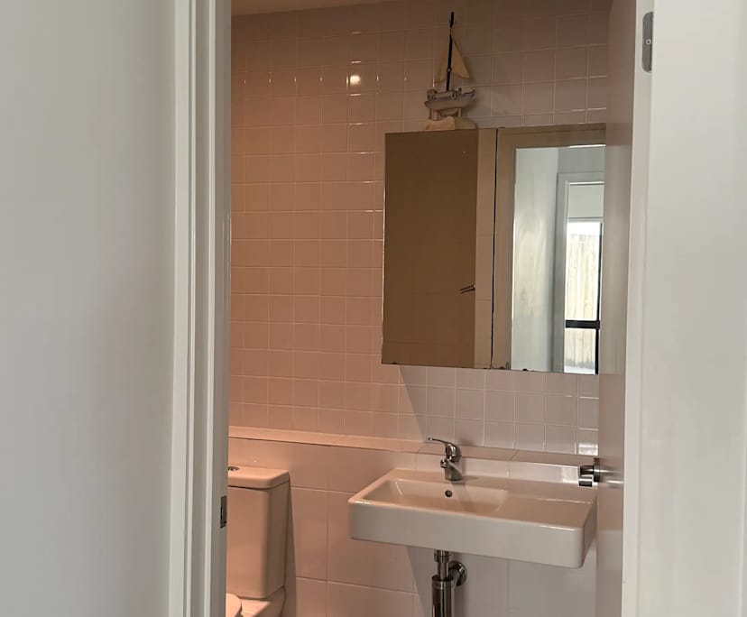 $335, Flatshare, 2 bathrooms, Alderley QLD 4051