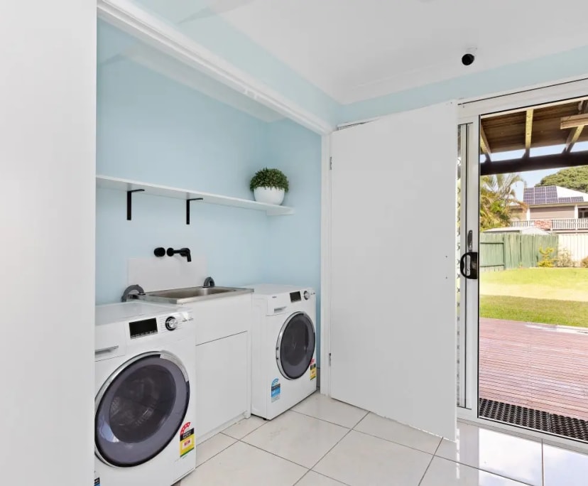 $445, Whole-property, 1 bathroom, Moorooka QLD 4105