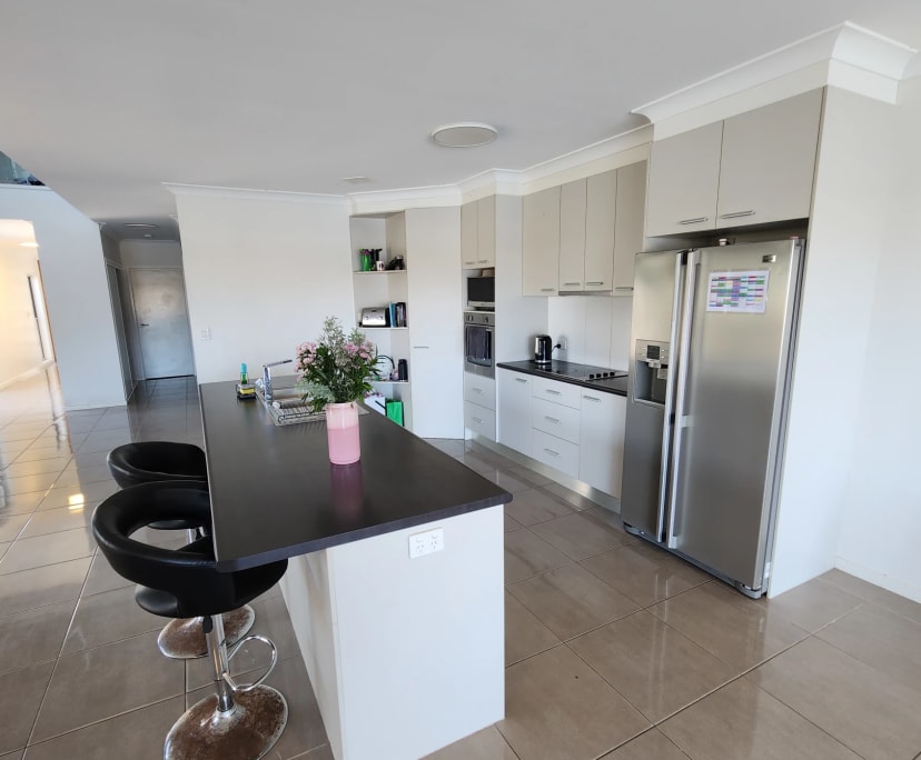 $350, Share-house, 3 bathrooms, Mooloolaba QLD 4557