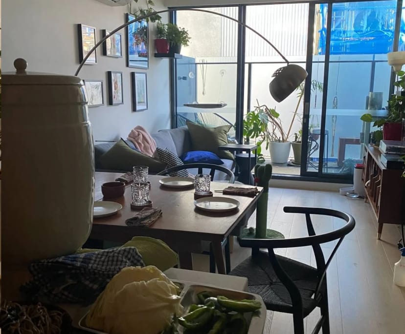 Furnished room in a flatshare