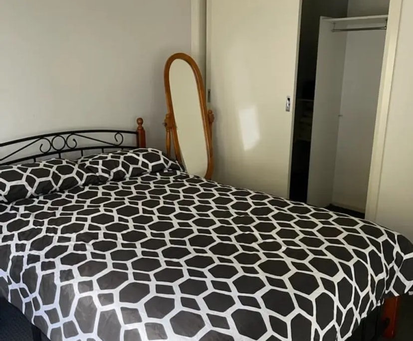 $285, Share-house, 3 bathrooms, Lalor VIC 3075