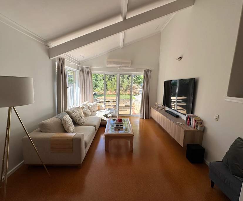 Unfurnished room in a share house