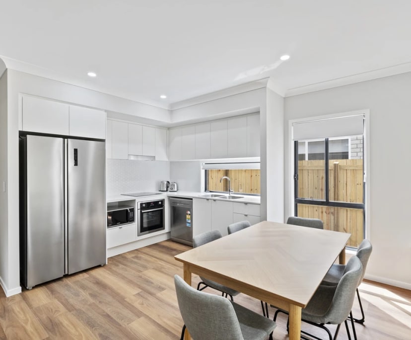 $315, Share-house, 3 bathrooms, Logan Reserve QLD 4133