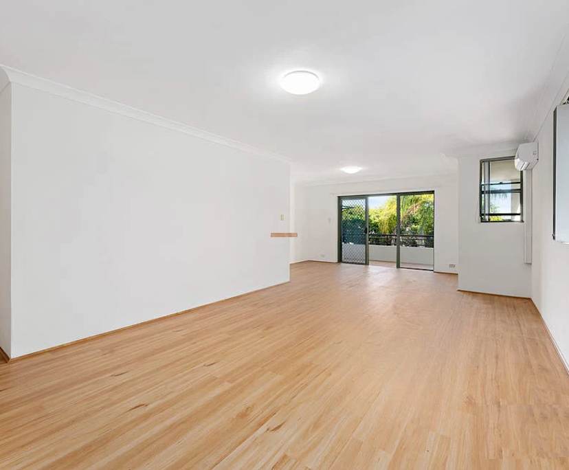 Whole property with 2 rooms for rent