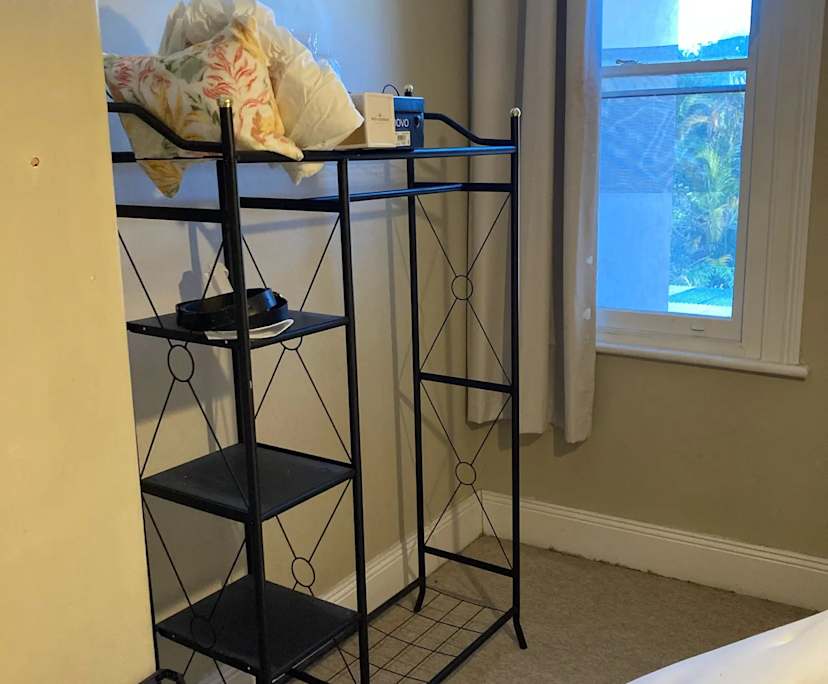 Unfurnished room in a share house