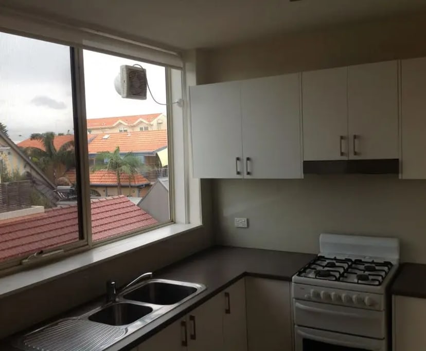 Unfurnished room in a flatshare