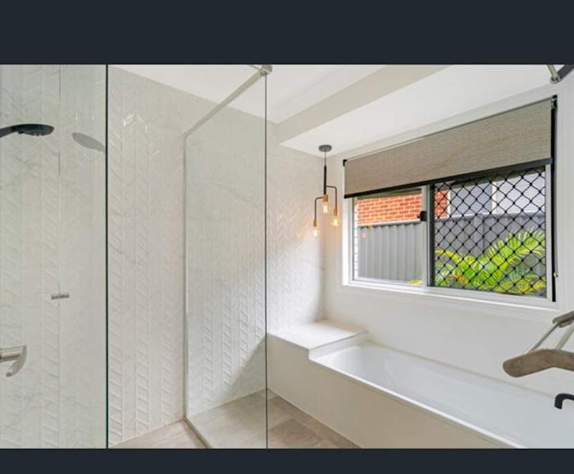 $280, Share-house, 4 bathrooms, Robina QLD 4226