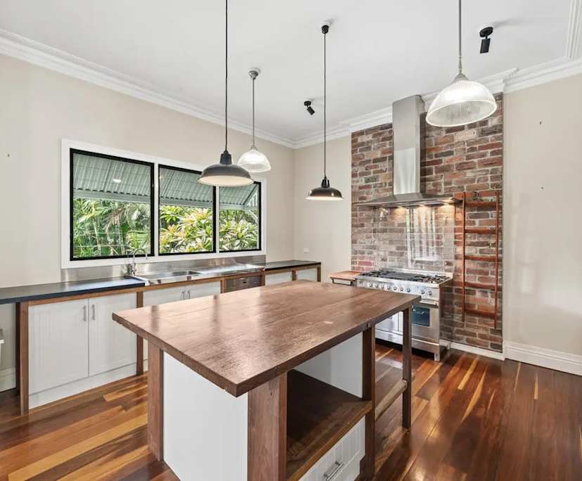 $320, Share-house, 3 bathrooms, Woolloongabba QLD 4102