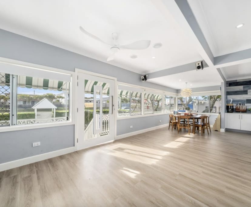 Room for Rent in Redcliffe, Brisbane 280, Furnish...