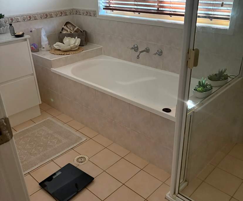 $300, Share-house, 2 bathrooms, Narellan Vale NSW 2567