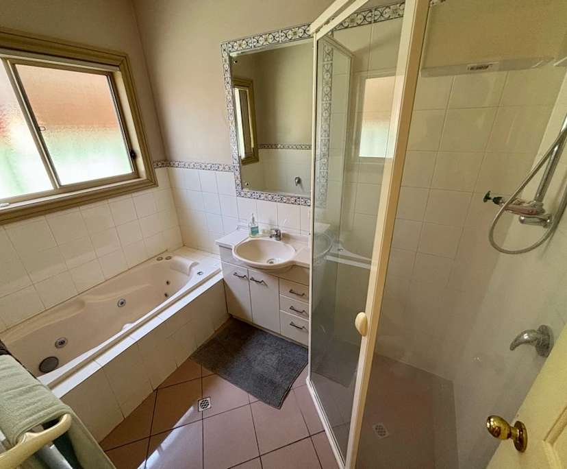 $255, Share-house, 6 bathrooms, Mawson Lakes SA 5095