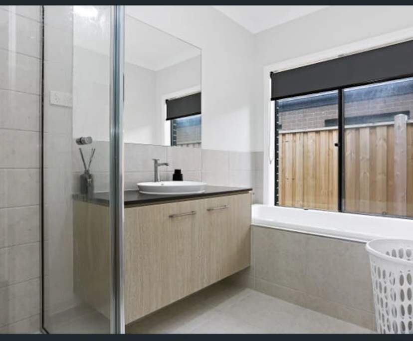 $150, Share-house, 4 bathrooms, Armstrong Creek VIC 3217