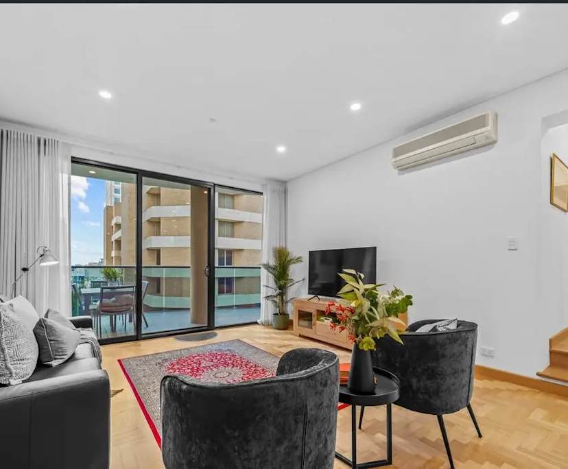 Whole property with 2 rooms for rent