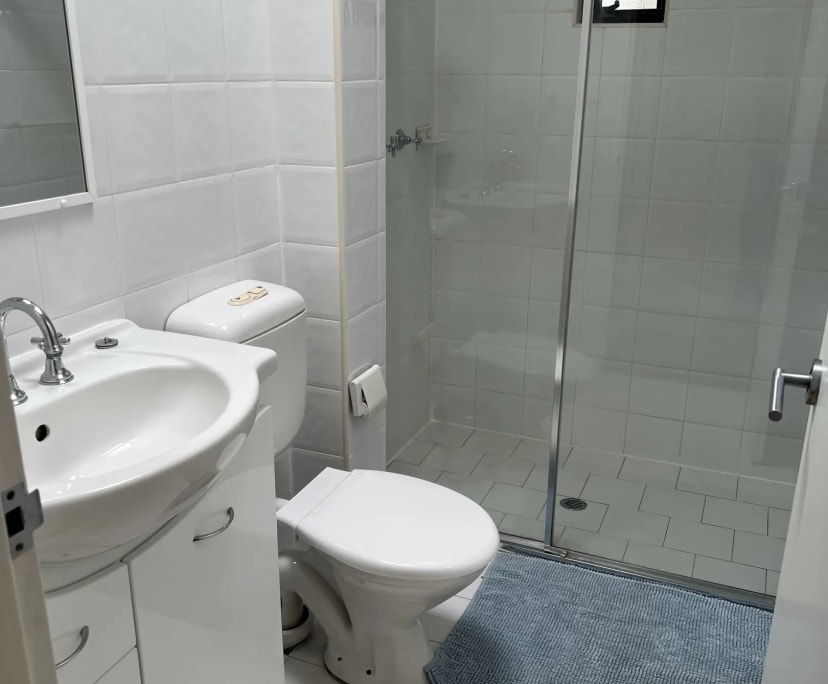 $300, Flatshare, 3 bathrooms, Chippendale NSW 2008